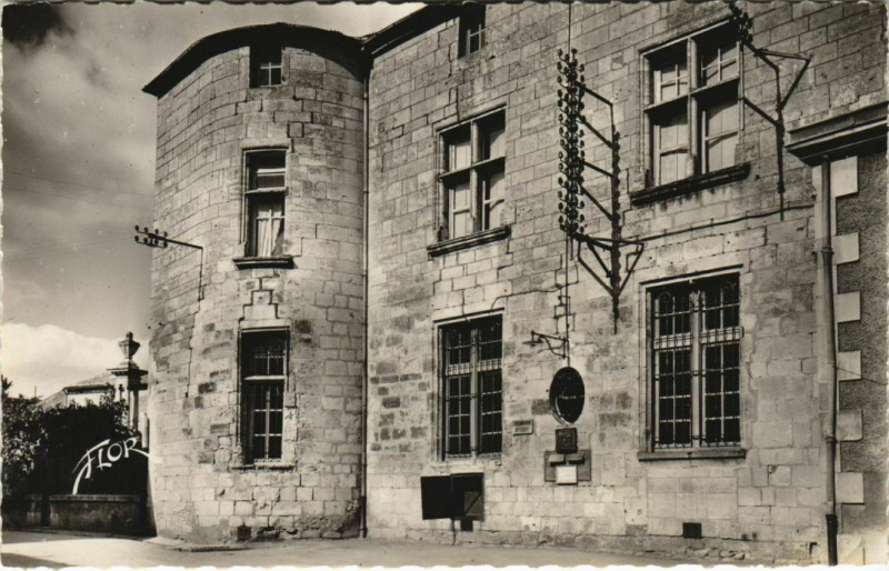 Carte postale ancienne Saint-Maixent-l'Ecole Hotel des Postes