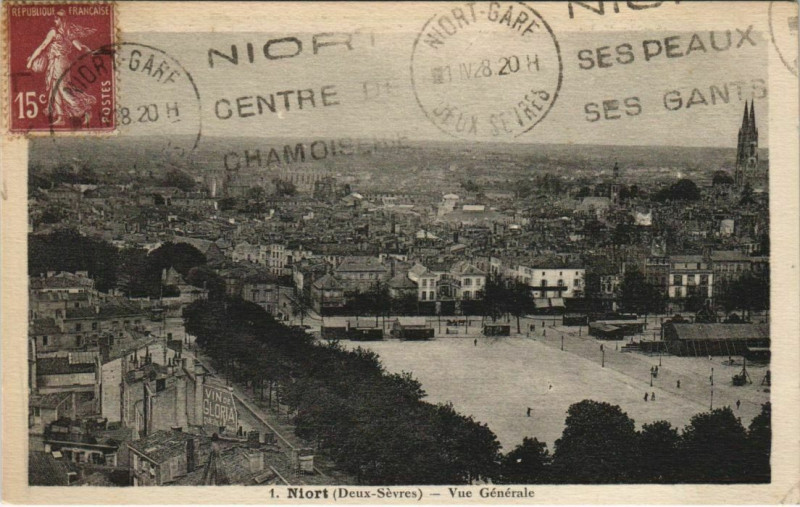 Carte postale ancienne Niort Vue Generale à Niort