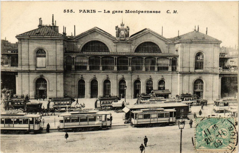 Carte postale ancienne La Gare Montparnasse à Paris 6e
