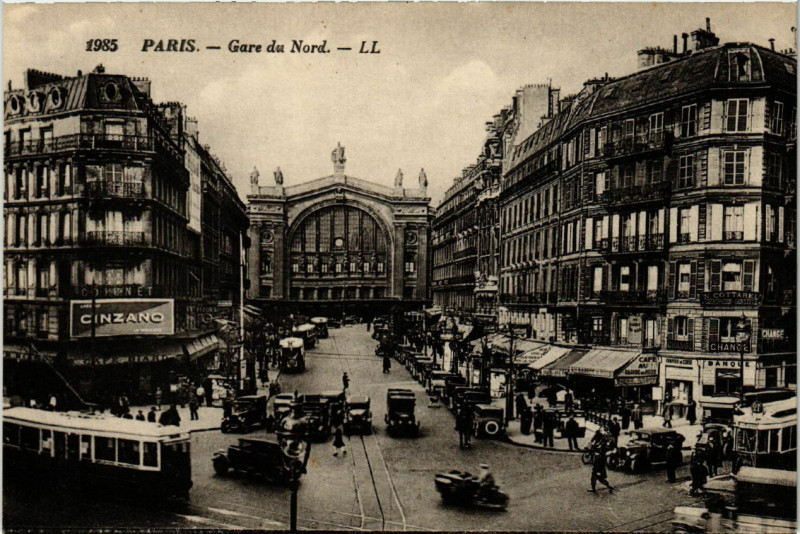 Carte postale ancienne Paris 10e Gare du Nord à Paris 10e