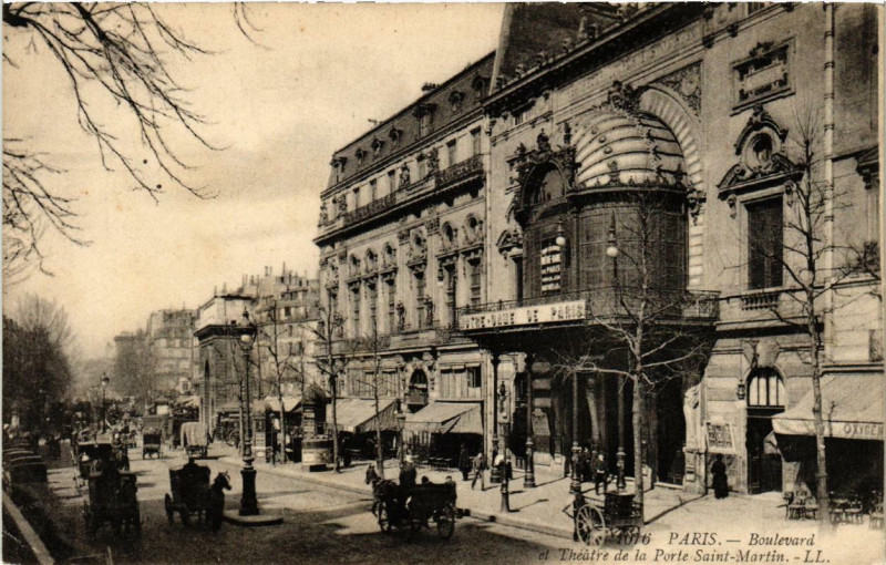 Carte postale ancienne Paris 3e Boulevard et Théatre de la Porte Saint-Martin à Paris 3e