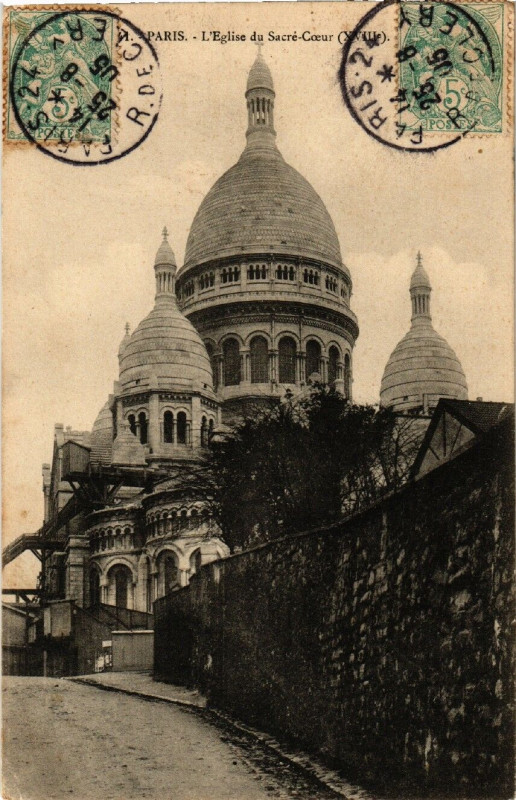Carte postale ancienne L'Eglise du Sacré-Coeur à Paris 18e