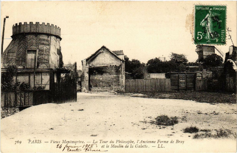 Carte postale ancienne Vieux Montmartre - La Tour du Philosophe, l'Ancienne Ferme de Bray et le Moulin de la Galette à Paris 18e