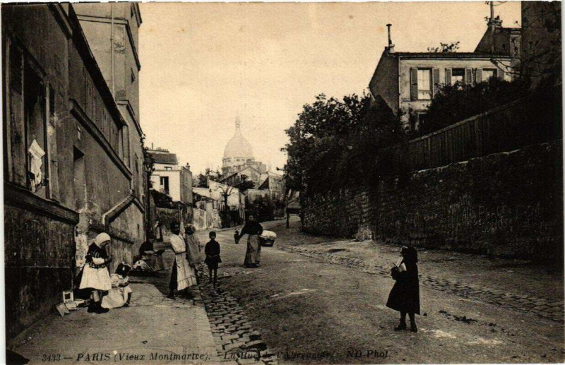 Carte postale ancienne Vieux Montmartre - La Rue de l'Abreuvoir à Paris 18e