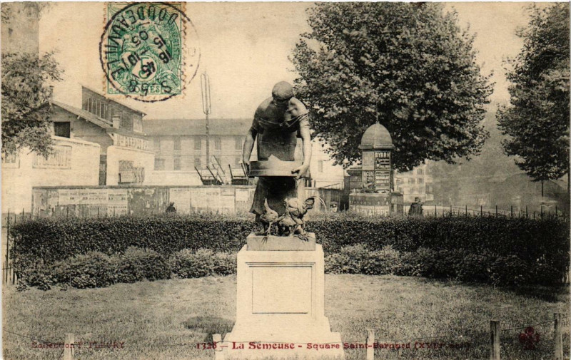 Carte postale ancienne La Semeuse - Square Saint-Bernard à Paris 18e