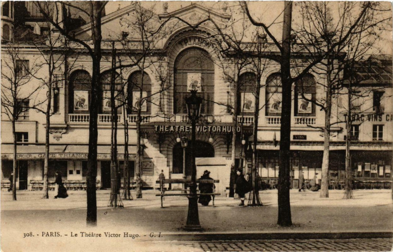 Carte postale ancienne Le Théâtre Victor Hugo à Paris 9e