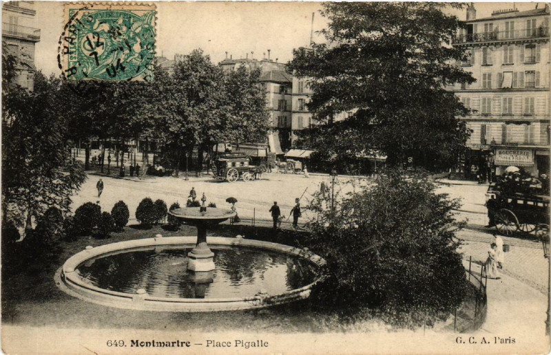 Carte postale ancienne Montmartre - Place Pigalle à Paris 9e