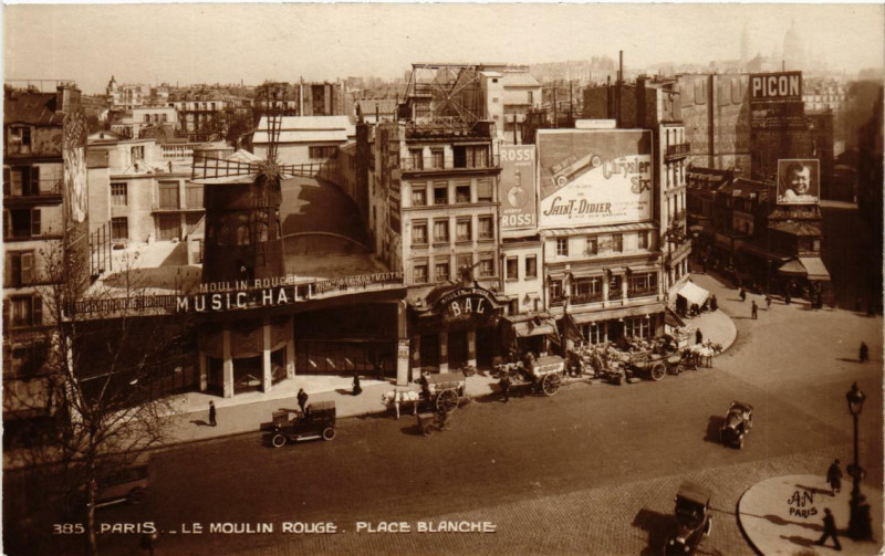 Carte postale ancienne Le Moulin Rouge - Place Blanche à Paris 9e
