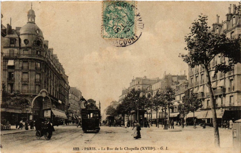 Carte postale ancienne La Rue de la Chapelle à Paris 18e