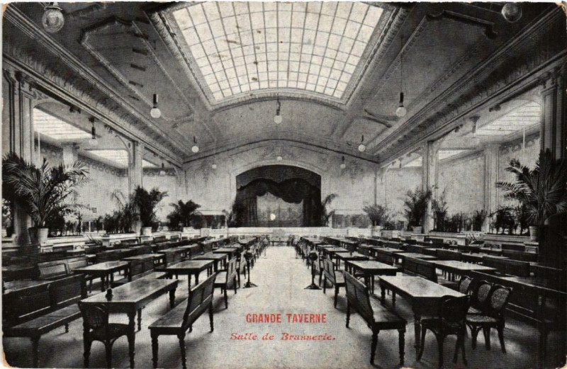 Carte postale ancienne Grande Taverne - Salle de Brasserie à Paris 9e