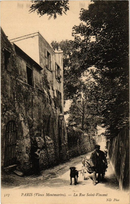 Carte postale ancienne Vieux Montmartre - La Rue Saint-Vincent à Paris 18e