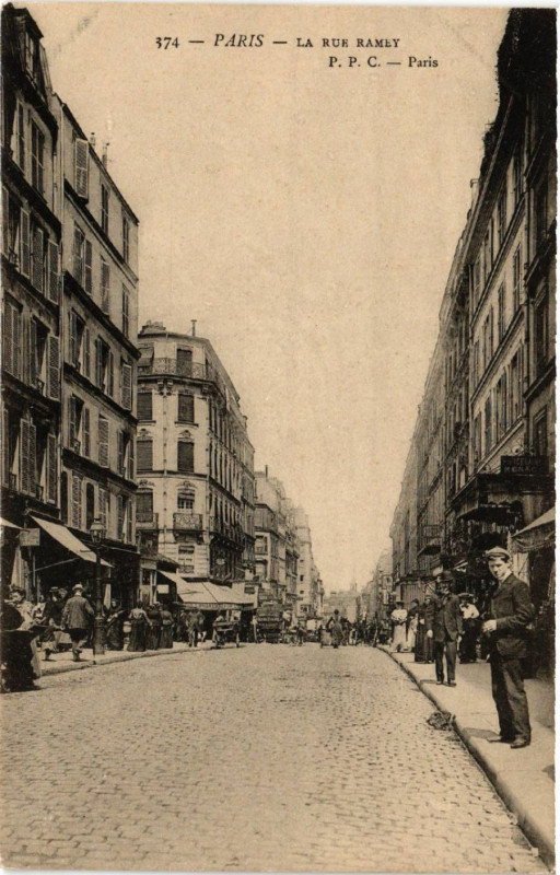 Carte postale ancienne La Rue Ramey à Paris 18e