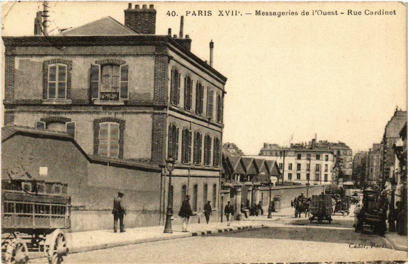 Carte postale ancienne Messageries de l'Ouest - Rue Cardinet à Paris 17e