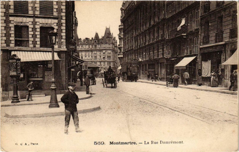 Carte postale ancienne Montmartre - La Rue Damrémont à Paris 18e