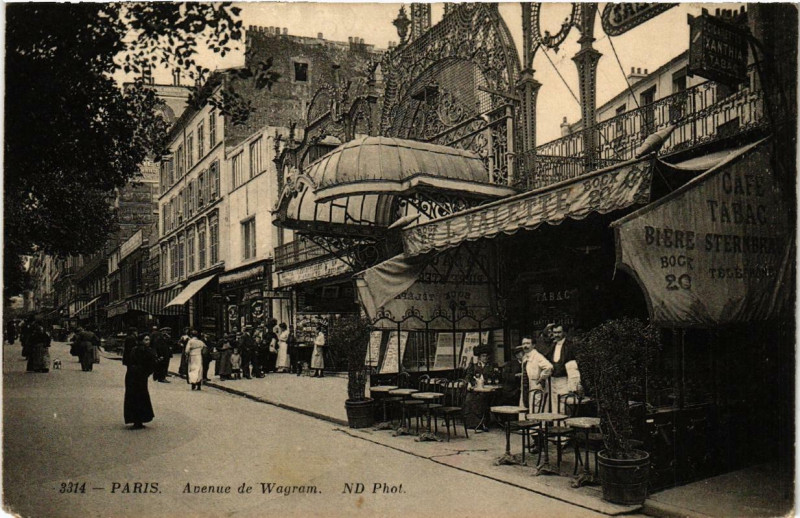 Carte postale ancienne Avenue de Wagram à Paris 17e