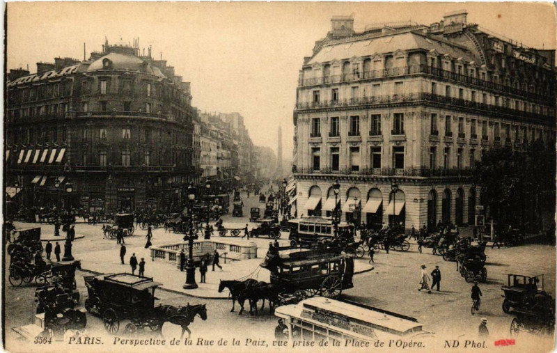 Carte postale ancienne Paris 9e Perspective dela Rue de la Paix. Place de l'Opera à Paris 9e