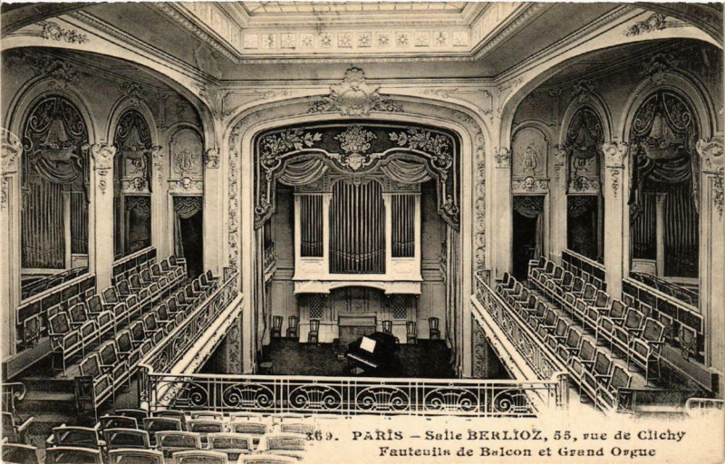Carte postale ancienne Salle Berlioz - Rue de Clichy - Fauteuils de Balcon et Grand Orgue à Paris 9e