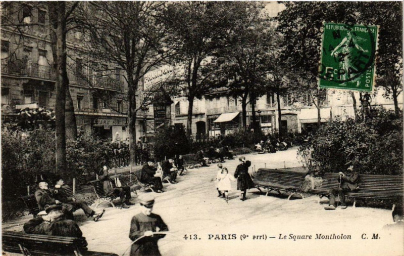 Carte postale ancienne Paris 9e Square Montholon à Paris 9e