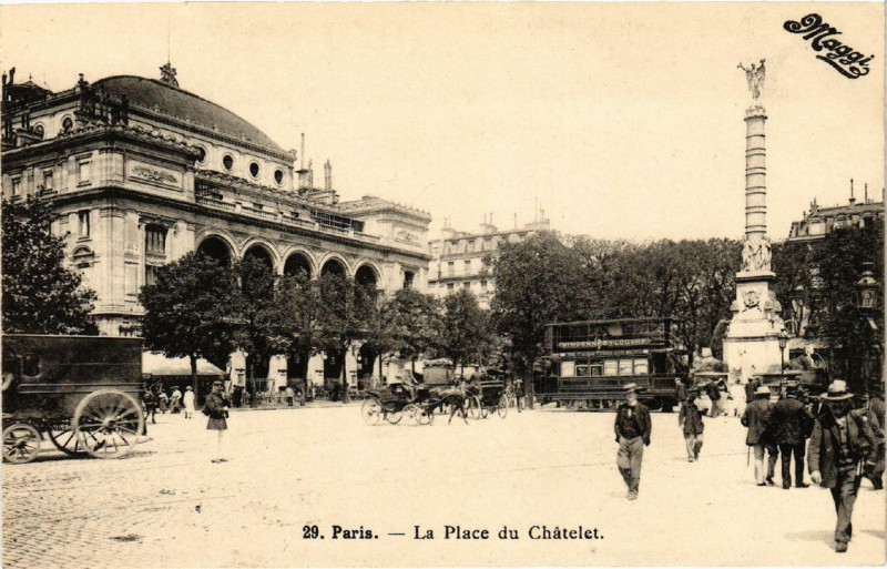 Carte postale ancienne Paris 4e La Place du Chatelet à Paris 4e