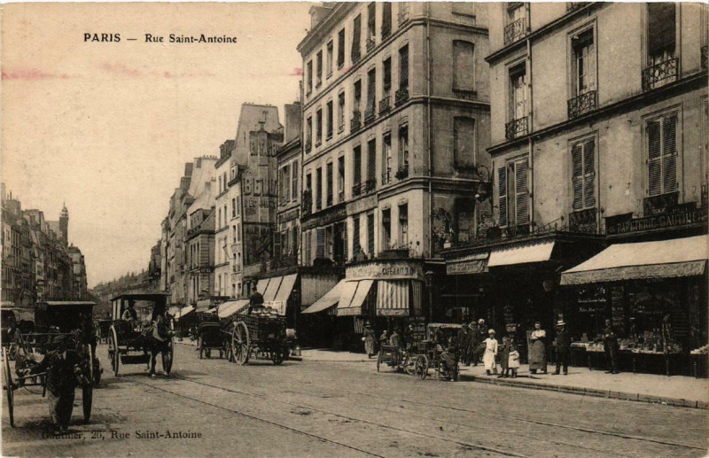 Carte postale ancienne Paris 4e Rue Saint-Antoine à Paris 4e