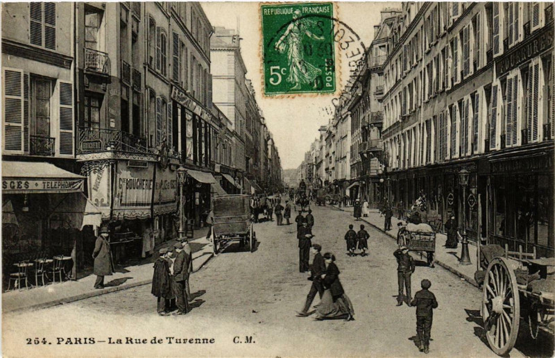 Carte postale ancienne Paris 3e La Rue de Turenne à Paris 3e