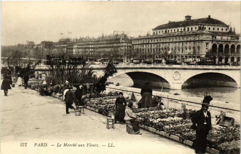 Carte postale ancienne Paris 1e Le Marché aux Fleurs