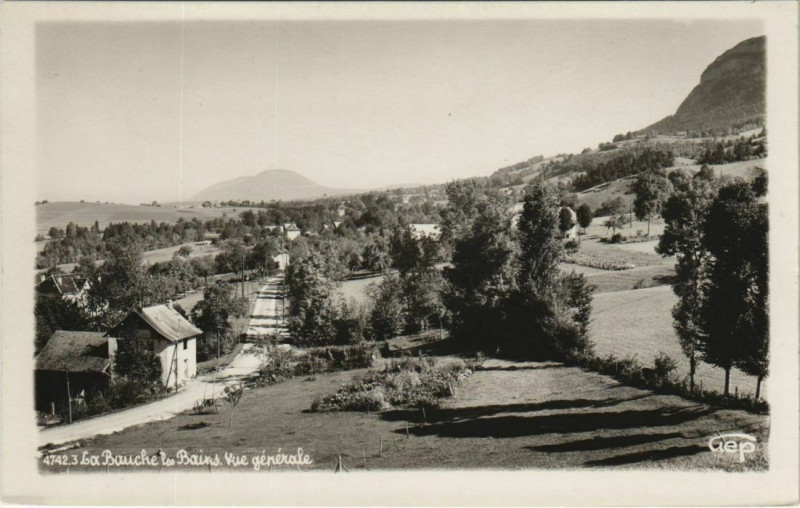Carte postale ancienne La Bauche-les-Bains Vue Generale à La Bauche