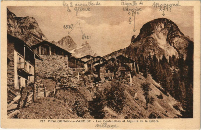 Carte postale ancienne Pralognan-la-Vanoise Les Fontanettes et Aiguille de la Gliere à Pralognan-la-Vanoise