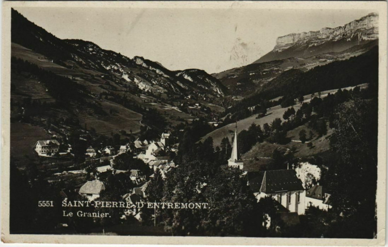 Carte postale ancienne Saint-Pierre-d'Entremont Le Granier à Saint-Pierre-d'Entremont