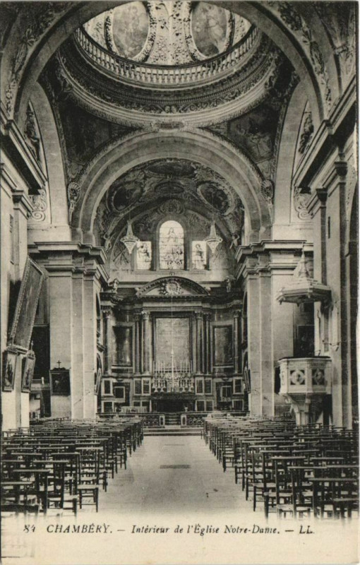 Carte postale ancienne Chambery Interieur de l'Eglise Notre-Dame