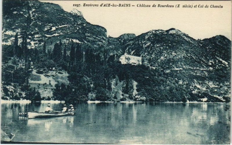 Carte postale ancienne Bourdeau Chateau de Bourdeau et Col de Chevelu à Bourdeau