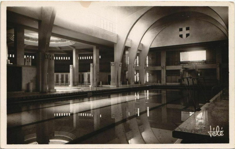 Carte postale ancienne Aix-les-Bains Piscine Municipale à Aix-les-Bains