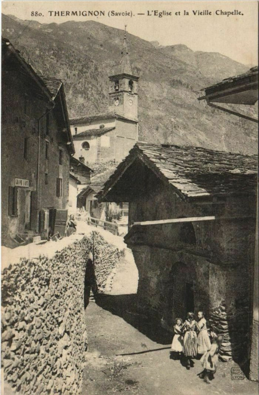 Carte postale ancienne Termignon L'Eglise et la Vieille Chapelle