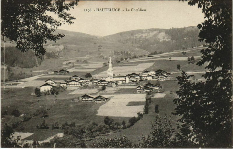 Carte postale ancienne Hauteluce Le Chef-Lieu - Panorama à Hauteluce