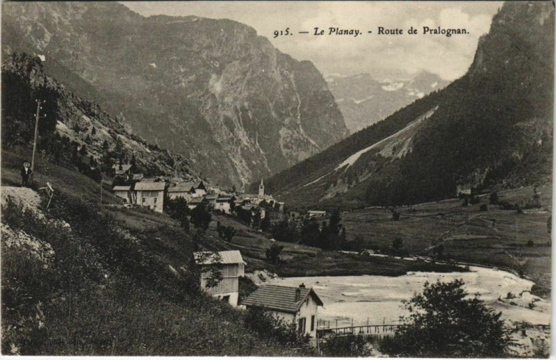 Carte postale ancienne Planay Route de Pralognan à Planay