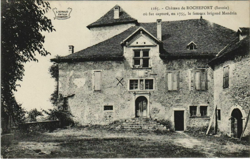 Carte postale ancienne Chateau de Rochefort à Rochefort