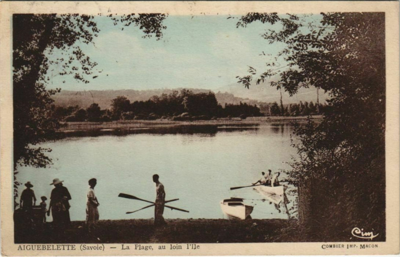 Carte postale ancienne Aiguebelette La Plage - Au Loin l'Ile