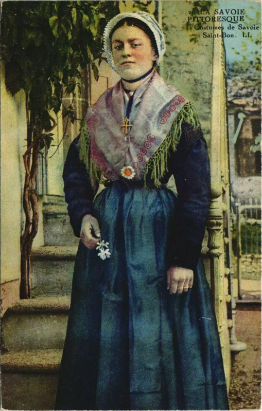 Carte postale ancienne Saint-Bon Costume - Femme - Type