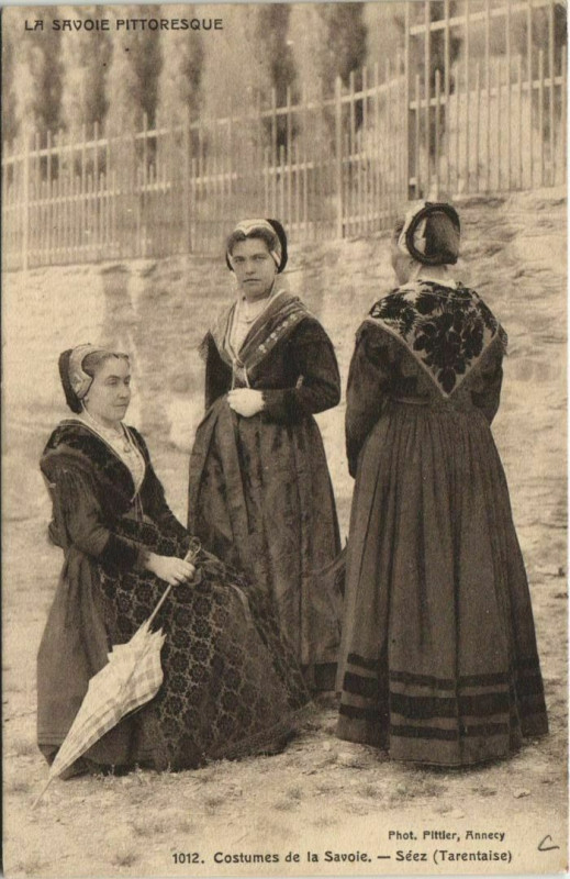 Carte postale ancienne Seez Costumes - Femmes- Types