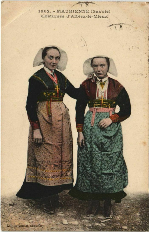 Carte postale ancienne Albiez-le-Vieux Costumes - Femmes - Types