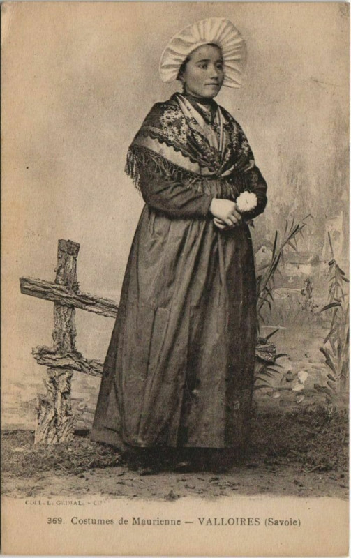 Carte postale ancienne Valloire Costumes de Maurienne - Valloires - Type à Valloire