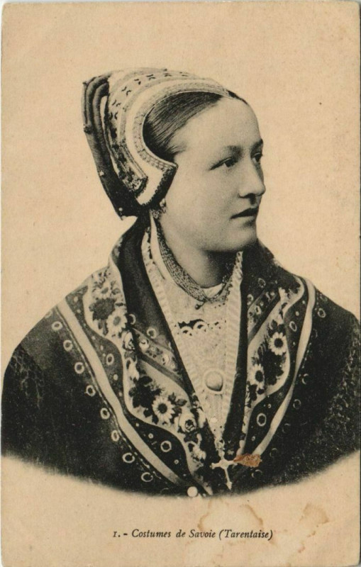 Carte postale ancienne Costumes de Savoie - Tarentaise - Type