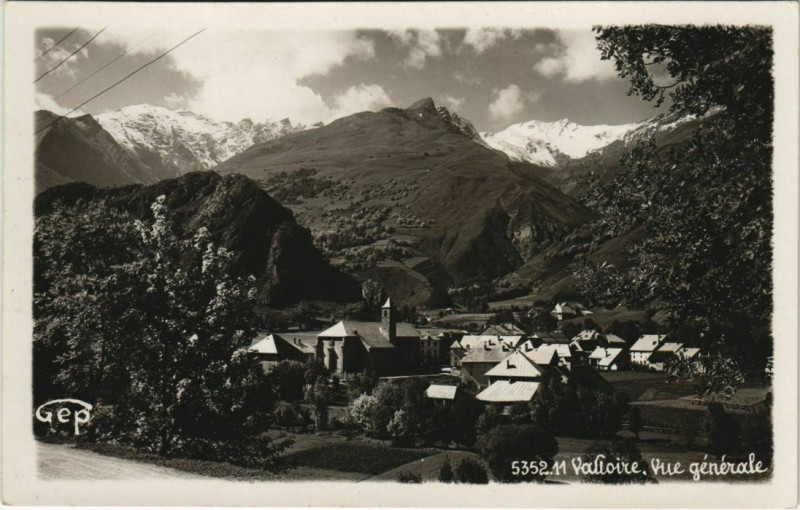 Carte postale ancienne Valloire Vue Generale à Valloire