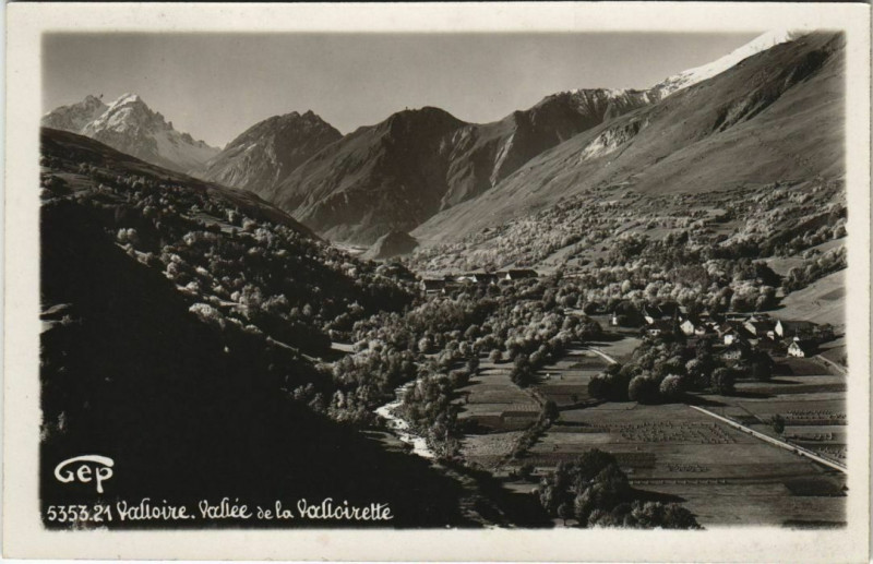 Carte postale ancienne Valloire Vallee de la Valloirette à Valloire
