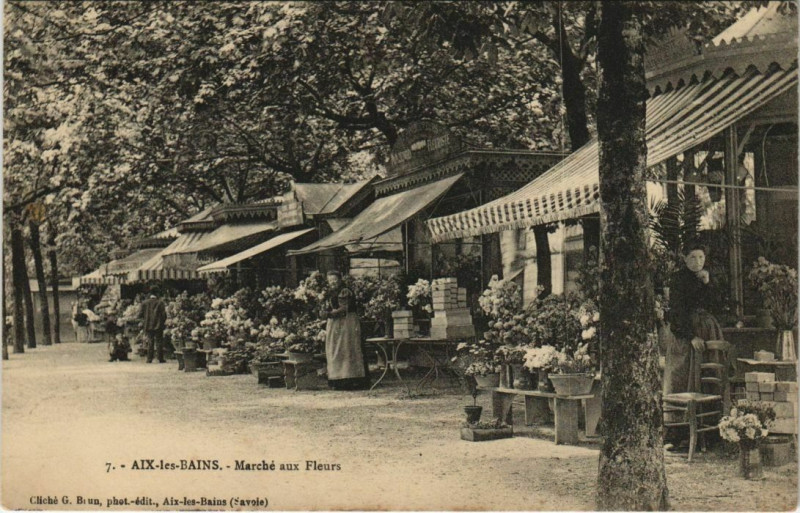 Carte postale ancienne Aix-les-Bains Marche aux Fleurs à Aix-les-Bains