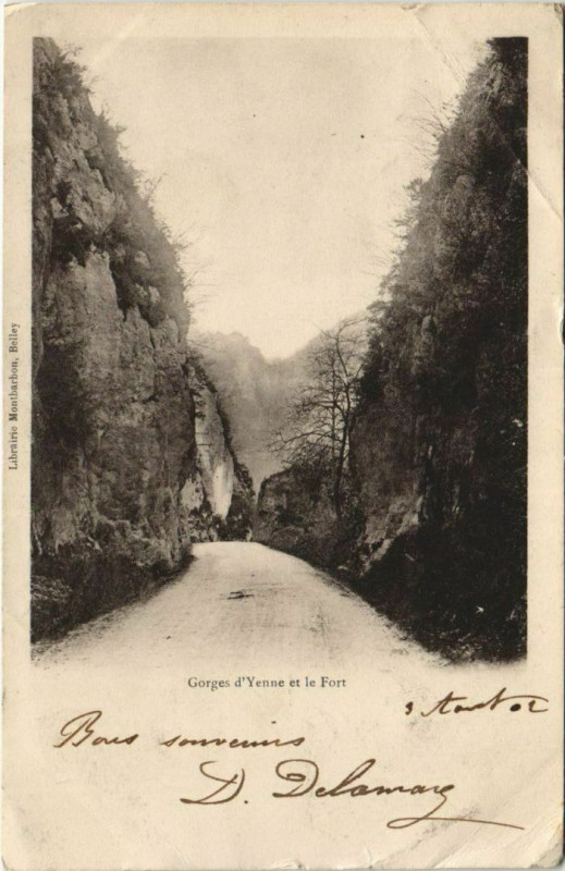 Carte postale ancienne Gorges d'Yenne et le Fort à Yenne