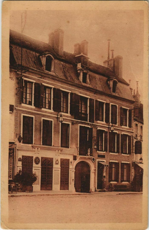 Carte postale ancienne Avallon Hostellerie de la Poste France à Avallon