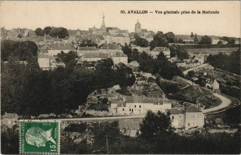 Carte postale ancienne Avallon Vue Generale prise de la Morlande France à Avallon