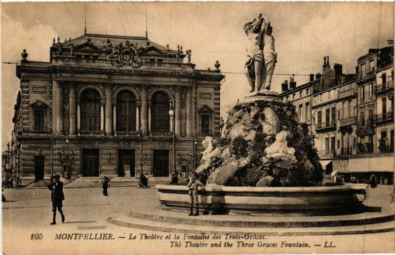 Carte postale ancienne Montpellier - Théatre la Fontaine des Trois Gréces-The Théatre(511219) à Montpellier