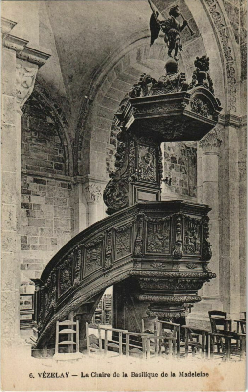 Carte postale ancienne Vezelay La Chaire de la Basilique France